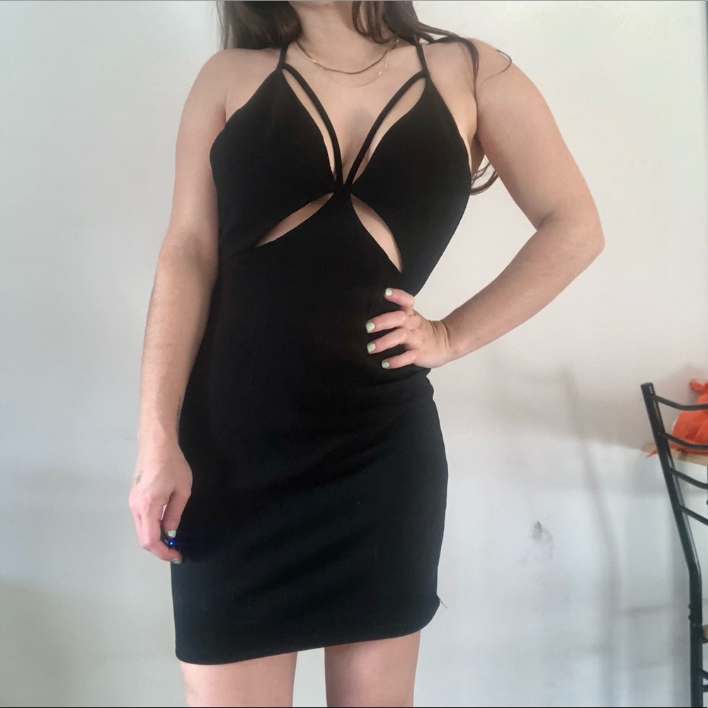 Black Cutout Strappy Stretch Mini Dress